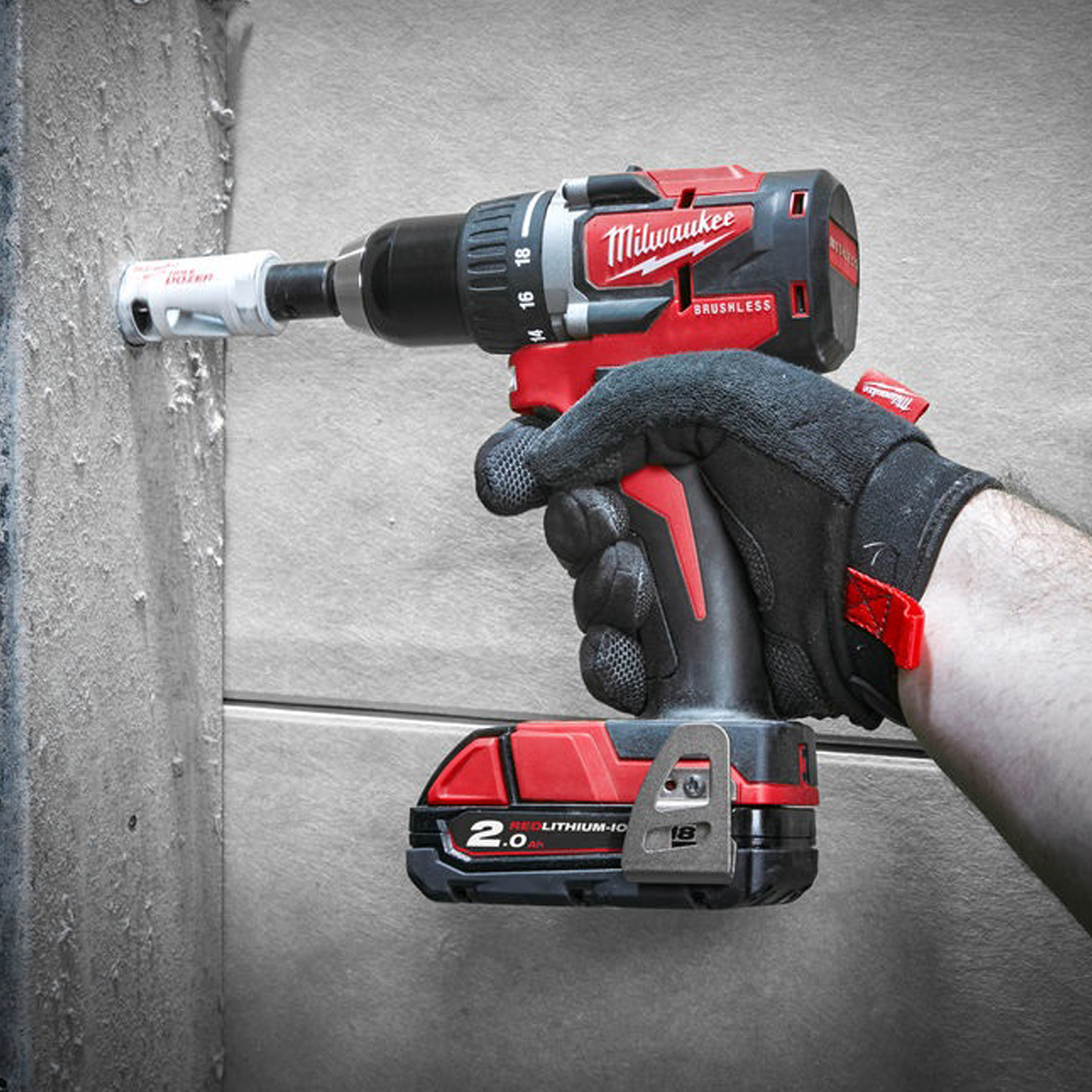 аккумуляторная дрель milwaukee. Milwaukee m18 cblpd-422c 4933472116. аккумуляторная дрель шуруповерт milwaukee m18. шуруповёрт milwaukee m18 fuel. аккумуляторный шуруповерт milwaukee 2801-21p.